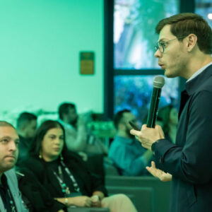 Lean Academy: capacitação comercial para empresas de tecnologia que vendem em ciclos longos